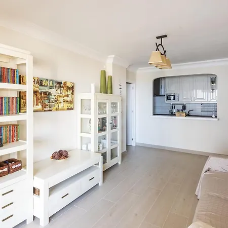 Ideal - Beach, Pool, Parking - Inmodream Apartment