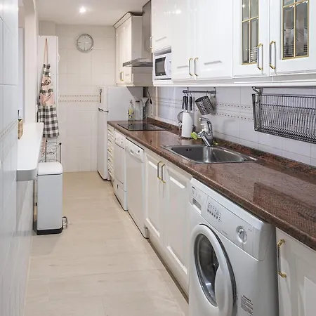 Ideal - Beach, Pool, Parking - Inmodream Apartment *